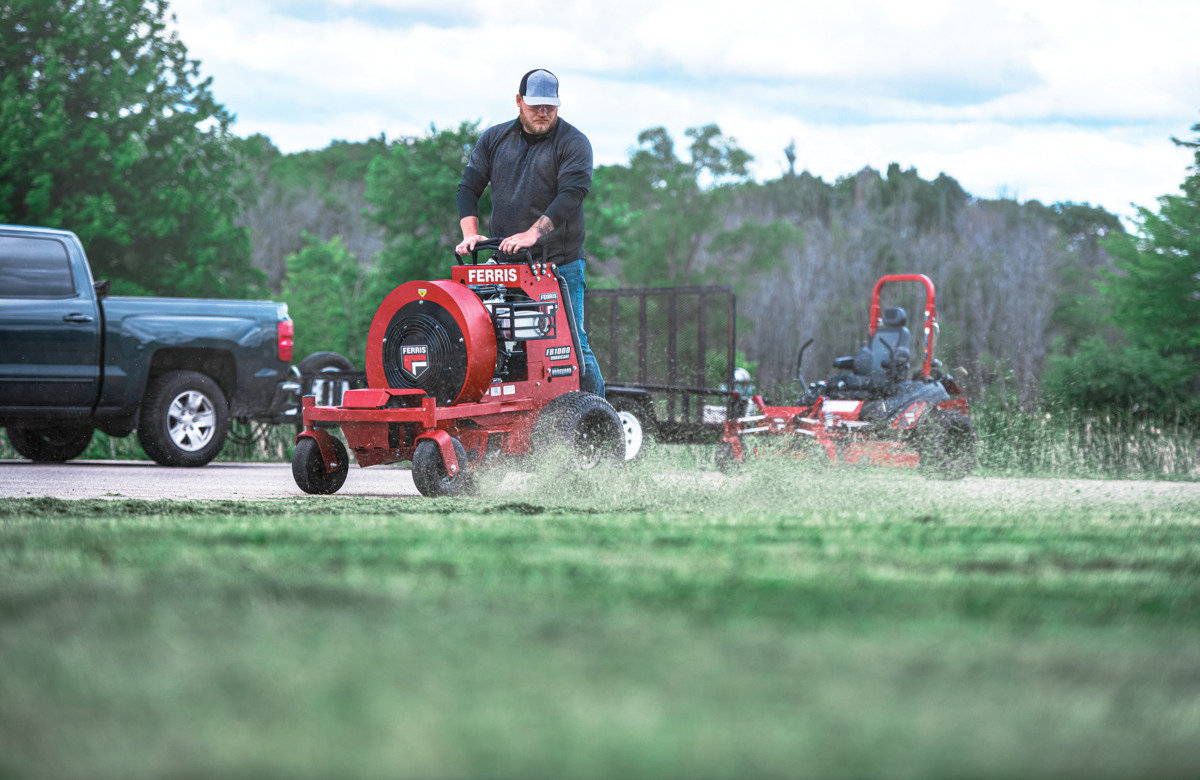 FB1000 Hurricane™ Stand-On Blower — view 7 view