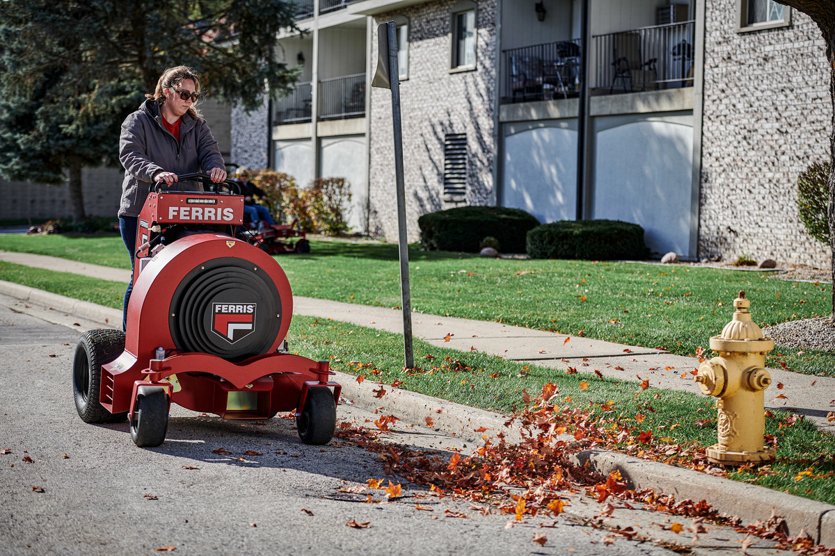FB3000 Hurricane™ Stand-On Blower — view 8 view